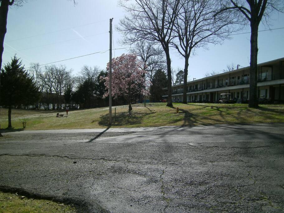 LAKEFRONT 7 MIN to OAKLAWN&10 MIN to DOWNTOWN STR License #A22-0004 Hot Springs Exterior foto
