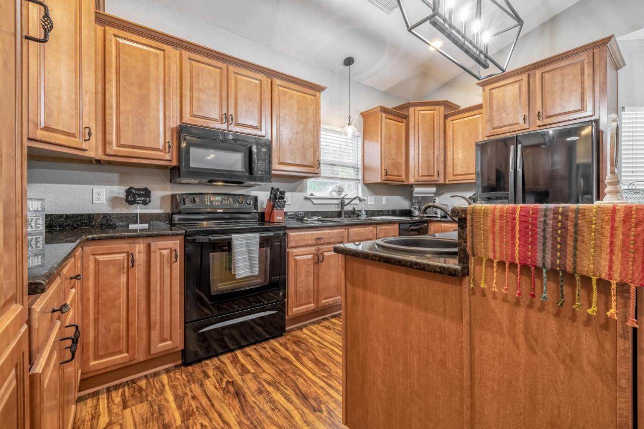 LAKEFRONT 7 MIN to OAKLAWN&10 MIN to DOWNTOWN STR License #A22-0004 Hot Springs Exterior foto